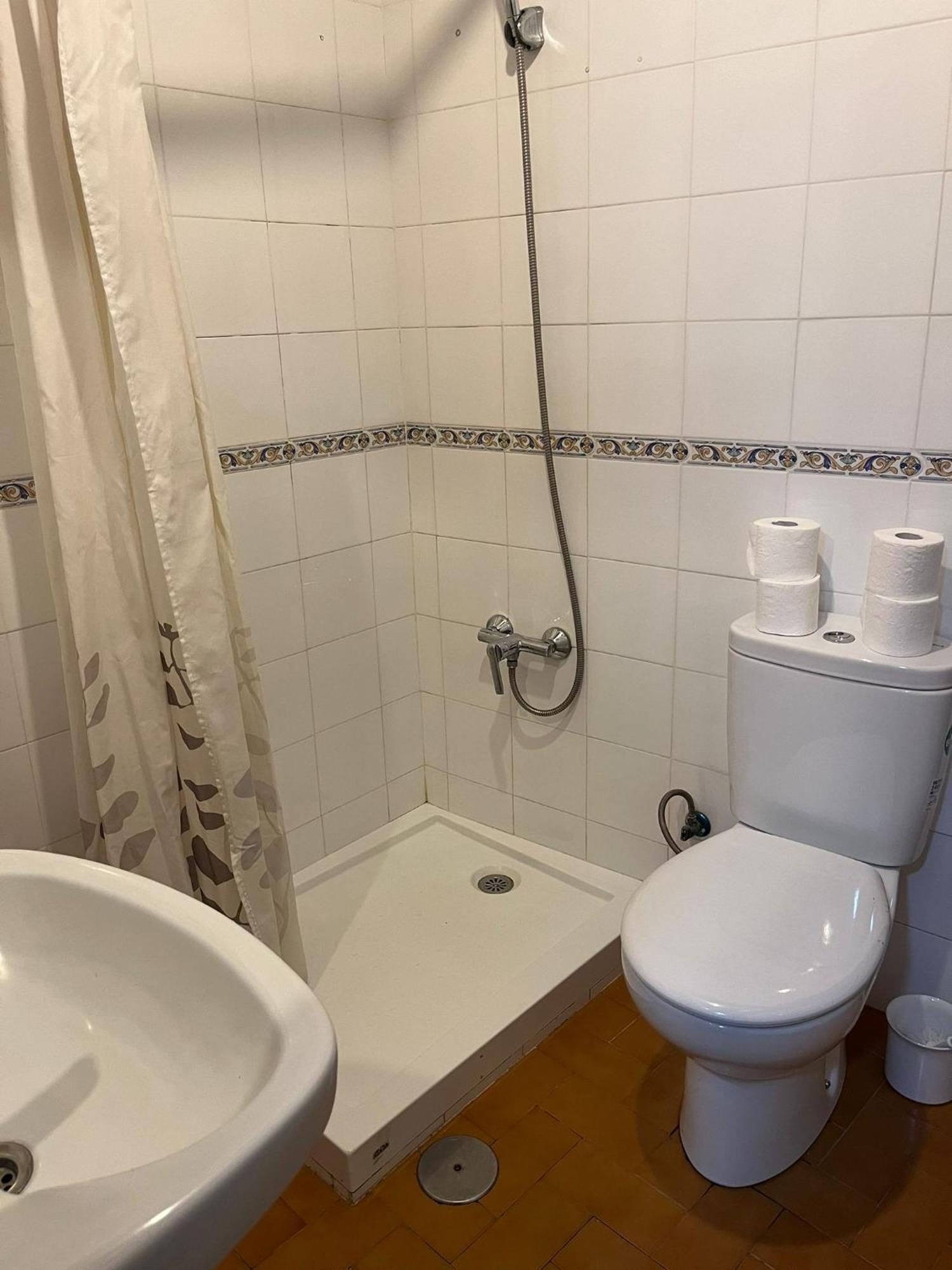Ristbe Rooms Madri Exterior foto