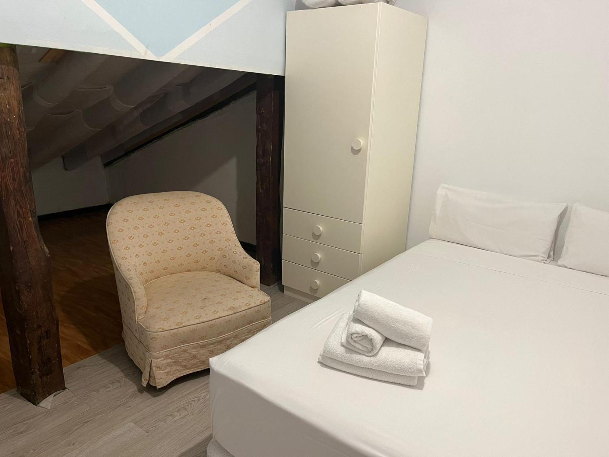 Ristbe Rooms Madri Exterior foto